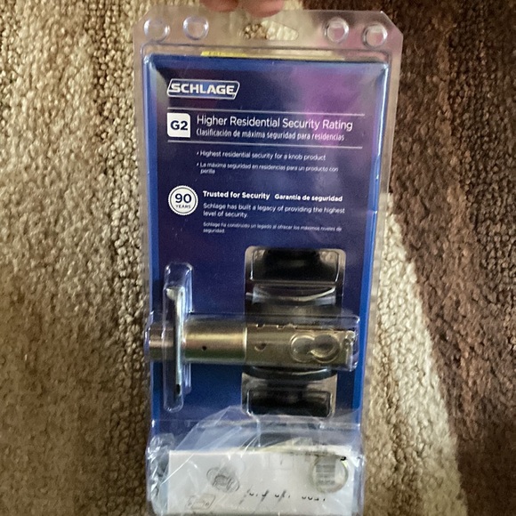 SCHLAGE G2 Security black doorknobs. New and never used. Key on one side. - Picture 3 of 7